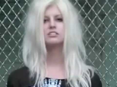 Placebo – Running Up That Hill (A Deal With God) (Cover) Official Music Video