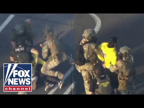 'VERY CONCERNING:' Former detective calls out Chicago PD for mishandling Anti-ICE protests