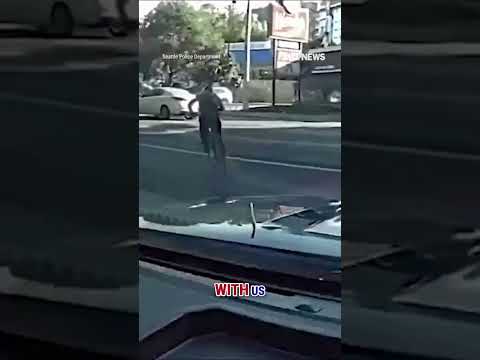 SEE IT: Suspect gets swift justice after unprovoked attack #shorts #foxnews #news #us #crime 1 SEE IT: Suspect gets swift justice after unprovoked attack #shorts #foxnews #news #us #crime