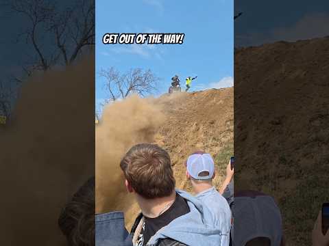 Move it! Jon Henderson is coming up the hill! #hillclimb #motocross #dirtbike
