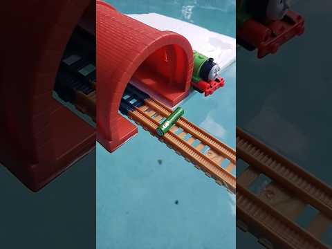 Down The Hill And Round The WOAH (GP Green AAA Battery version)