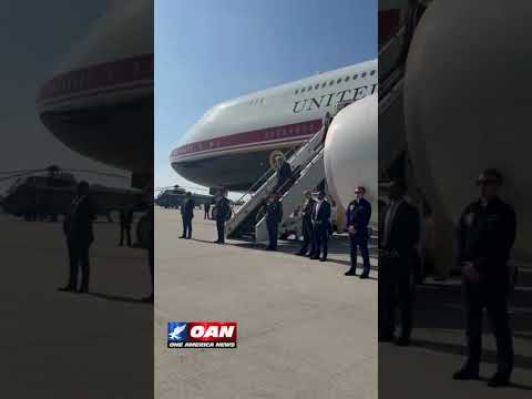 TRUMP LANDS AT LAX AHEAD OF LAS VEGAS TRIP